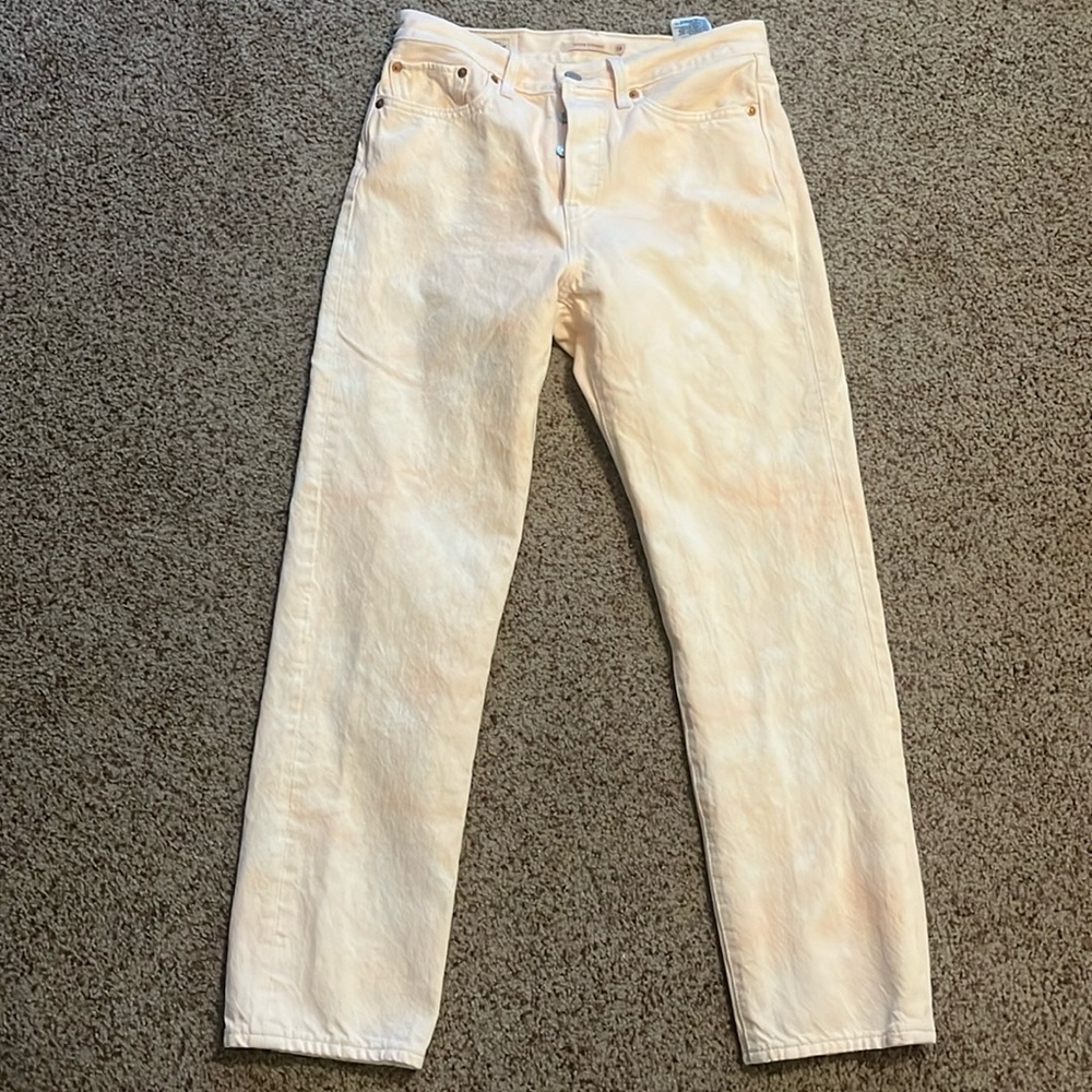 Levi’s Wedgie marbled peach sz 28